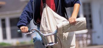 Praca roznosiciela gazet – można na tym zarobić?