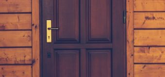 Gwarancja na drzwi wejściowe – kiedy możemy starać się o odszkodowanie?