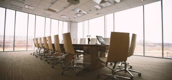 Sale konferencyjne – na co zwrócić uwagę przy wyborze miejsca na spotkanie
