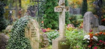 Jak dbać o miejsce pochówku naszych bliskich? – cmentarz Przeźmierowo