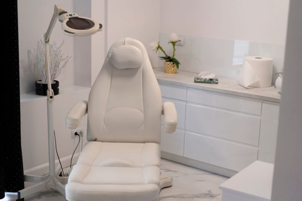 artykuły higieniczne potrzebne w gabinecie medycznym